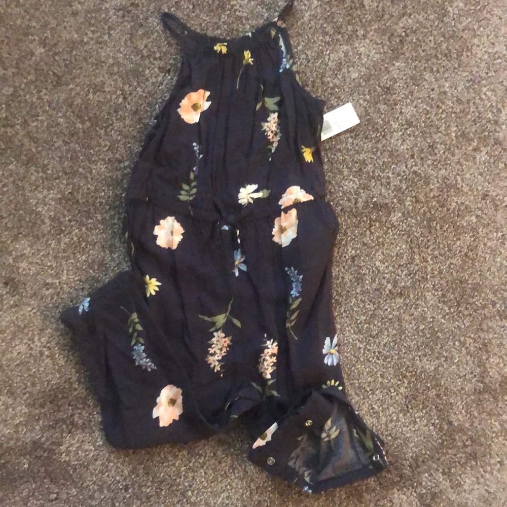 2T.Old Navy blue&floral Romper